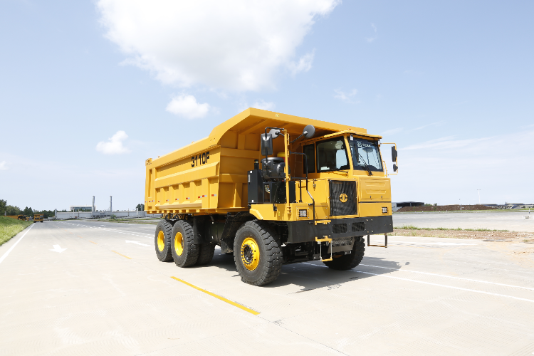 SEM-3110F Wide body dump truck